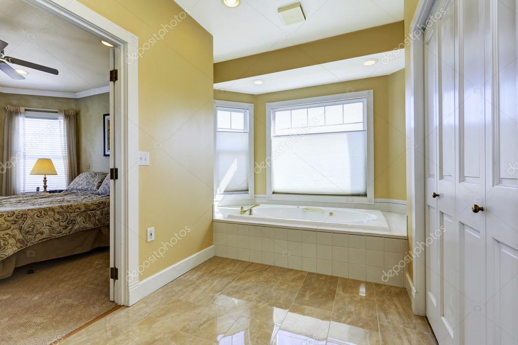 Pictures Tiled Bedroom Floors Bathroom With Shiny Tile