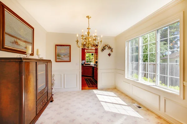 Large window bright dining room — Stock Photo, Image