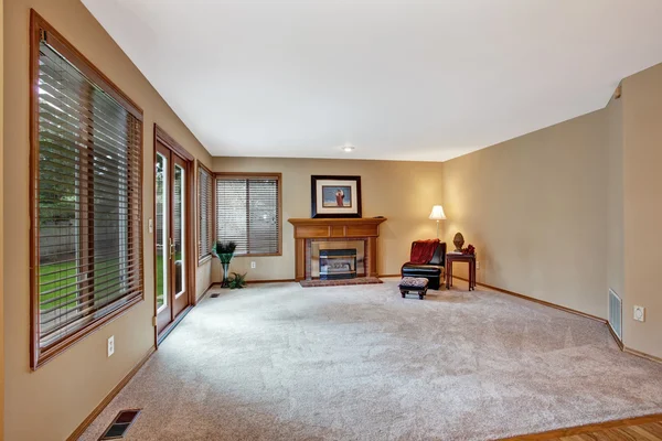 Empty living room in luxury house — Stock Photo, Image