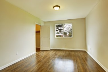 boş yatak odası gömme dolap