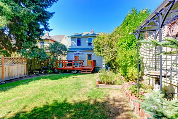 Paredes marfil con marron | interior de la casa vacía en suave color