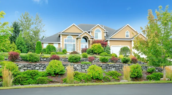 Mooi huis met landschap in de staat washington — Stockfoto