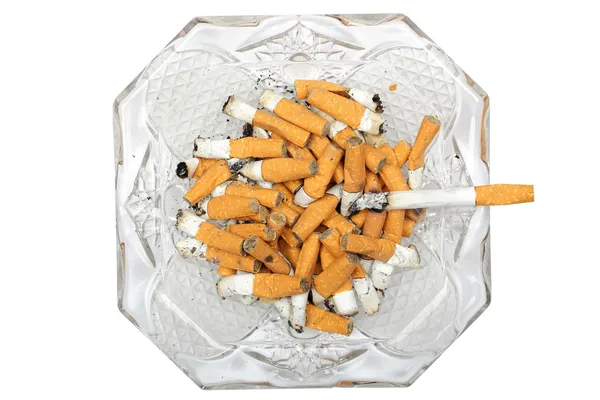 Asbak met een sigaret — Stockfoto