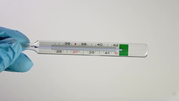 Hand Checking Medical Thermometer High Temperature — Stock Video