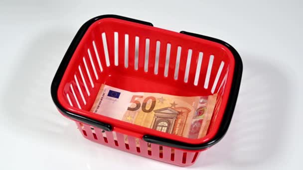 Avro Banknotları Alışveriş Sepetine Düşüyor Enflasyon Kavramı — Stok video