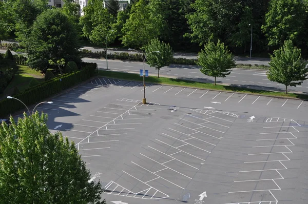 Parque de estacionamento vazio — Fotografia de Stock