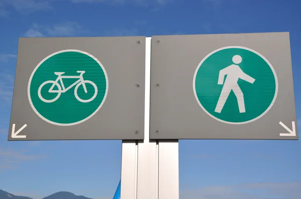 Voetgangers en fiets verkeersbord — Stockfoto