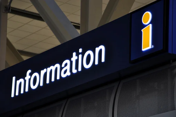 Information ignage at airport — Stock Photo, Image