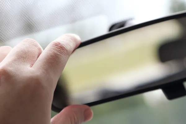 Dikiz aynası ayarlama