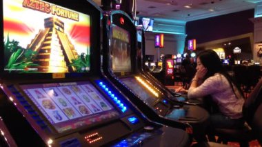 Makro slot makinesi