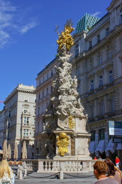 Ancient Statue in Vienna — Stock Photo, Image