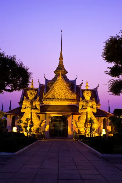 Giant in Arun temple, Bankok Thailand — Stock Photo, Image