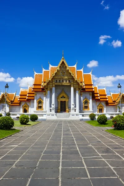 Marble temple in Bangkok — Stock Photo, Image