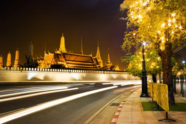 Night scene of the Grand Palace — Stock Photo, Image