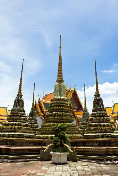 Храм Ват Пхо в Бангкоке — стоковое фото