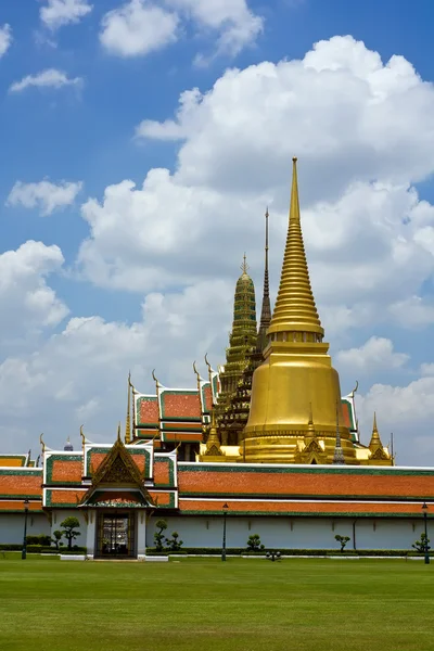Thai temple in Grand Palace, Bangkok — Stock Photo, Image