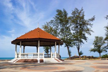 Halk Evi pavilion denize yakın