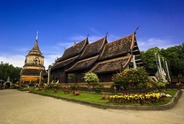 Wat Lok Moli temple — Stock Photo, Image