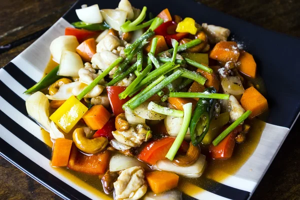 Pollo frito con nueces de anacardo — Foto de Stock