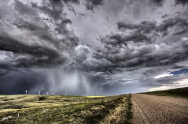 fırtına bulutları saskatchewan