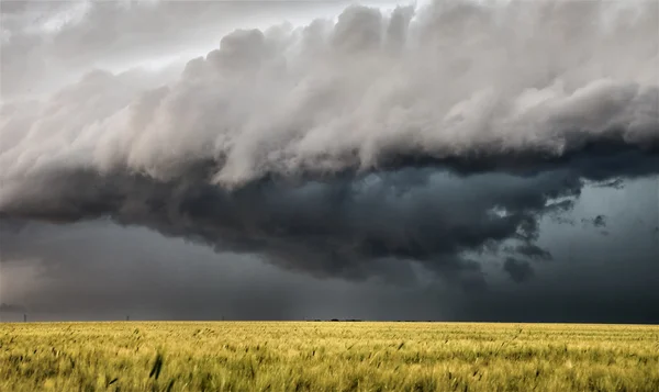 Bouřková mračna saskatchewan — Stock fotografie