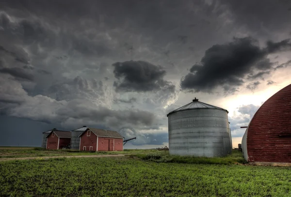 Burzowe chmury saskatchewan — Zdjęcie stockowe