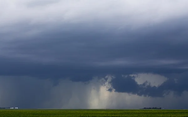 Nuages de tempête des Prairies — Photo