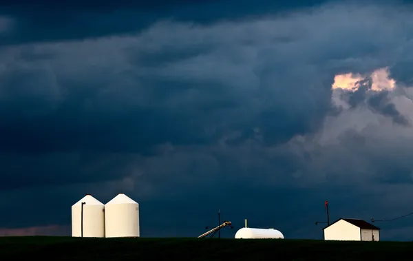 Prairie storm wolken — Stockfoto