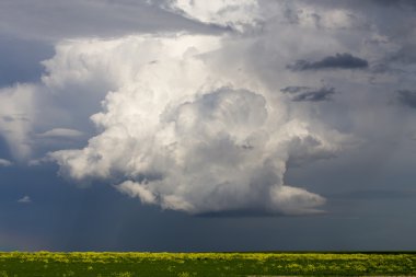 Prairie fırtına bulutları