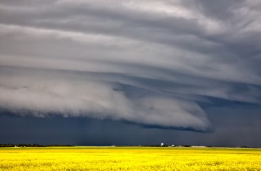 Prairie fırtına bulutları