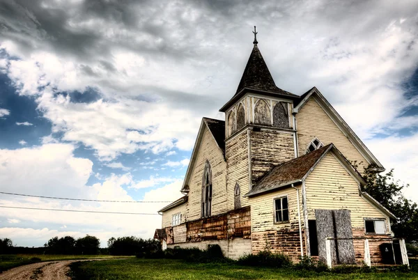 Vecchia chiesa abbandonata — Foto Stock