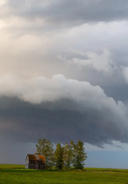 Nuvens de tempestade de pradaria — Fotografia de Stock