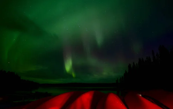 Aurora Explosion Saskatchewan Canada Very Colorful Canoes — стокове фото