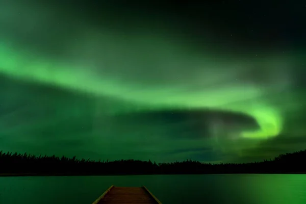 Saskatchewan Kanada Aurora Patlaması Çok Renkli Titreşimler Telifsiz Stok Imajlar