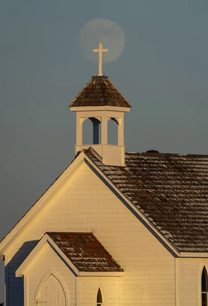 Moon Rising Prairie Country Church Canada — Stock Photo, Image