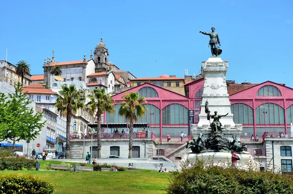 Monumentala torget i staden porto Stockbild