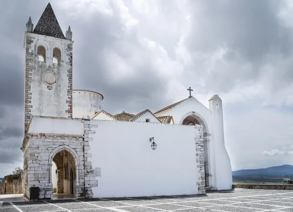 Estremoz vita kapellet — Stockfoto