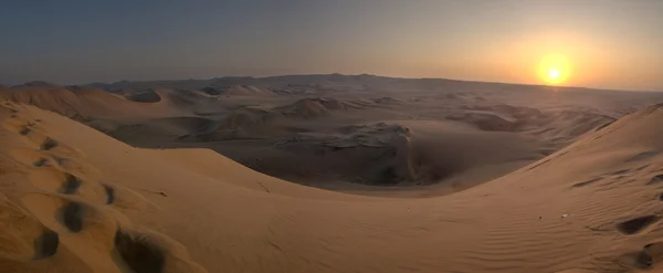 Wüste Sonnenuntergang hdr — Stockfoto