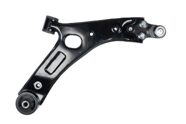 Ön alt kontrol kolu izole edildi. Yeni araba tekeri süspansiyon kolu beyaz arka planda izole edilmiş. Araba servisi veya bakım için yedek parça