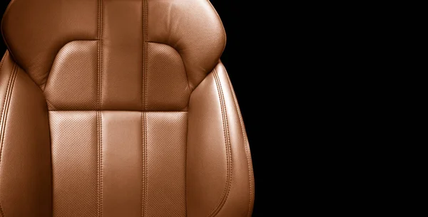 Modernes Luxusauto Mit Braunem Lederinterieur Ein Teil Der Autositze Aus — Stockfoto