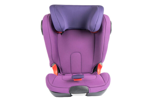 Детское автокресло изолировано на белом фоне. Детское автокресло изолировано над белым. Современное автокресло.