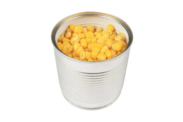 金属制的罐装甜玉米可以在白色背景上分离 挑食玉米 蒸熟的甜玉米种子 — 图库照片