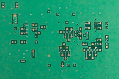 Devre panosunun mikro çipli ve elektronik parçalı makro görüntüsü. Bilgisayar donanım teknolojisi. Entegre iletişim işlemcisi. Bilgi mühendisliği. Yarı iletken. PCB. Yakın çekim.