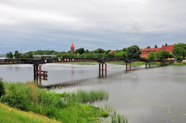 Wooden bridge on Nogat river in Malbork, Poland — Stock Photo, Image