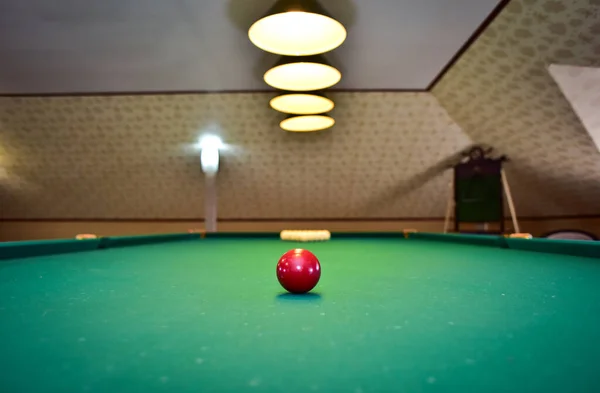 Red Billiard Ball Green Billiard Table Lamps — Fotografia de Stock