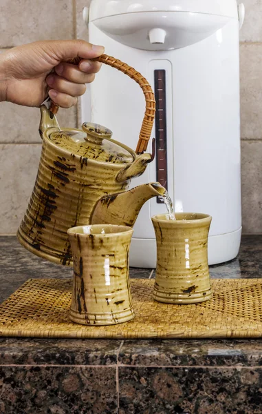 Pouring Tea — Stock Photo, Image