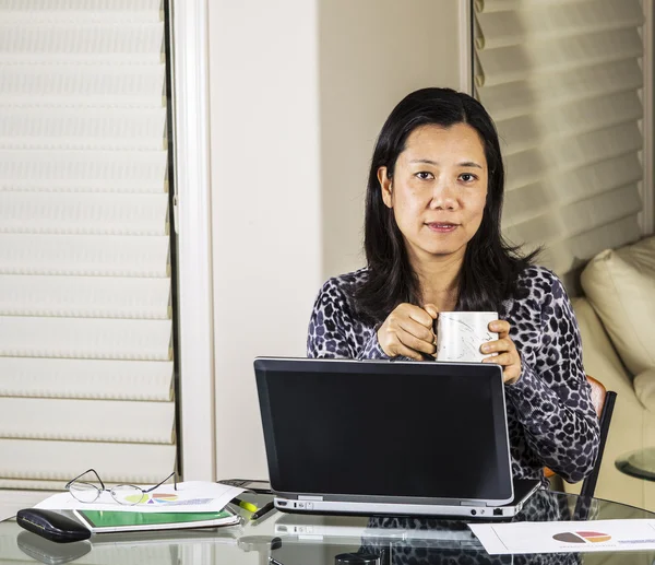 Kaffepaus på jobbet — Stockfoto