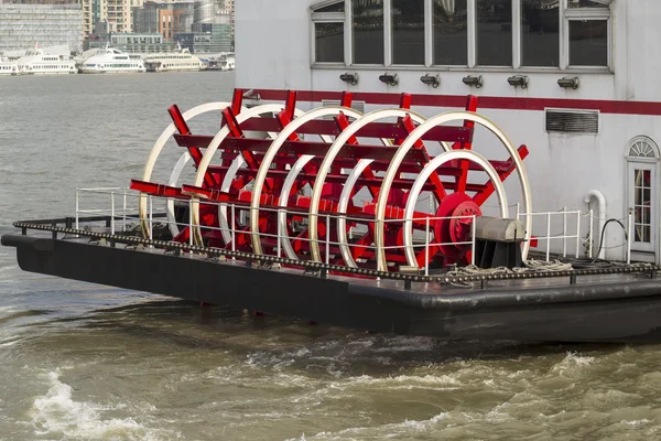 Passagier-Paddelboot in China — Stockfoto