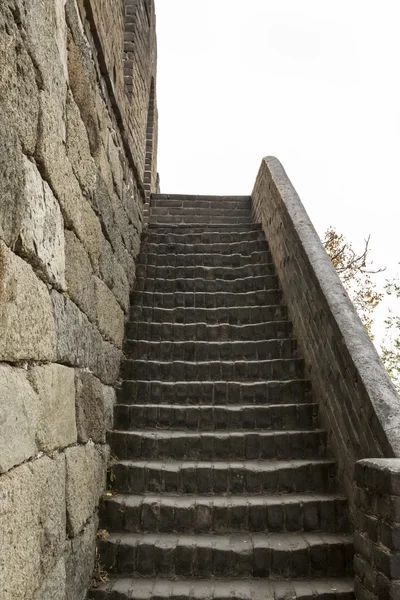 Escalera empinada a la Gran Muralla en China —  Fotos de Stock