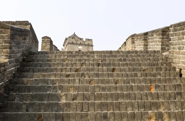 Escalera amplia hacia arriba en la Gran Muralla —  Fotos de Stock